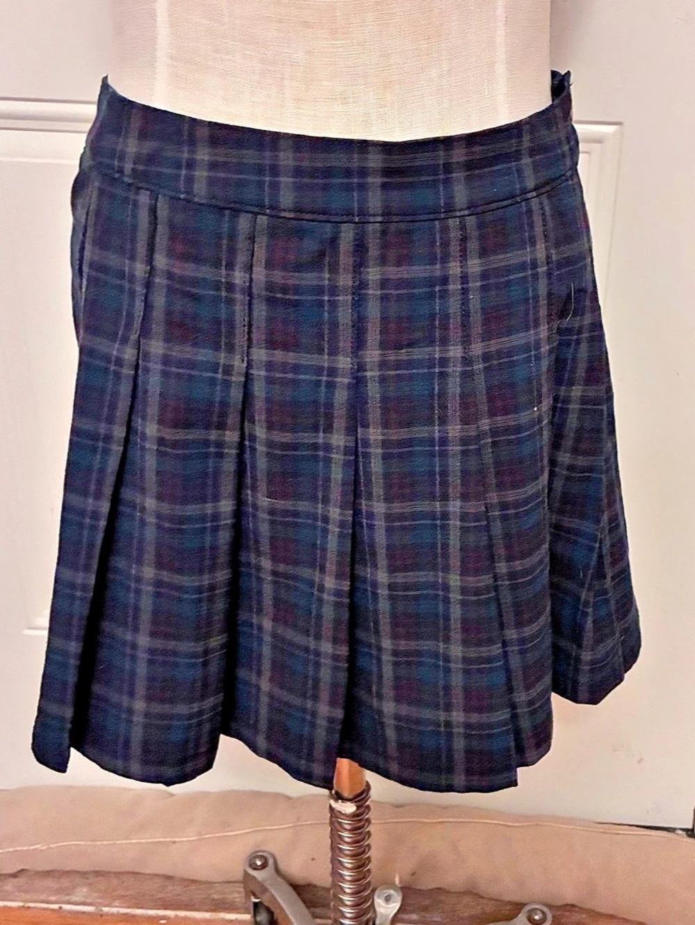 American Eagle Outfitters Plaid Mini Skirt in Blue & Green Size 8 NWT